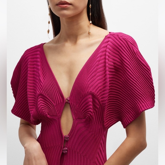 πΊπHPππΊ NWT Cult Gaia Myrna Shell Earrings - Picture 8 of 16